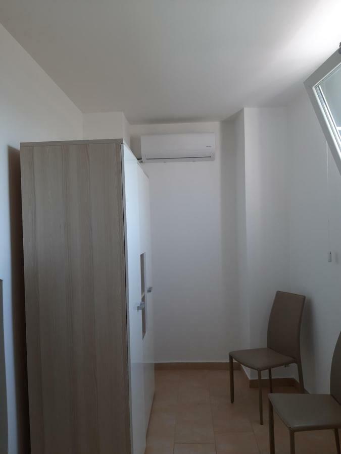 Casa Via Dante Apartment Leverano Luaran gambar